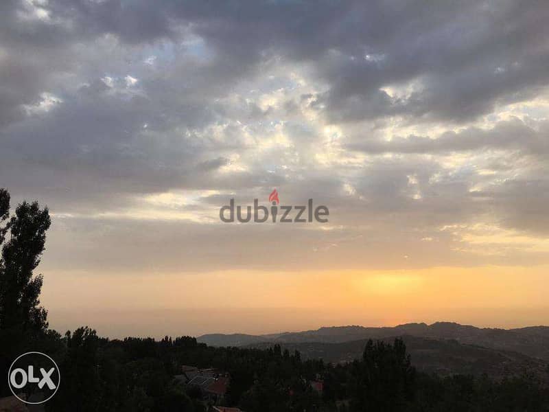 Prime Location LAND in Faqra with AMAZING Viewأرض في فقرا ٦١٠ م ٢ 5