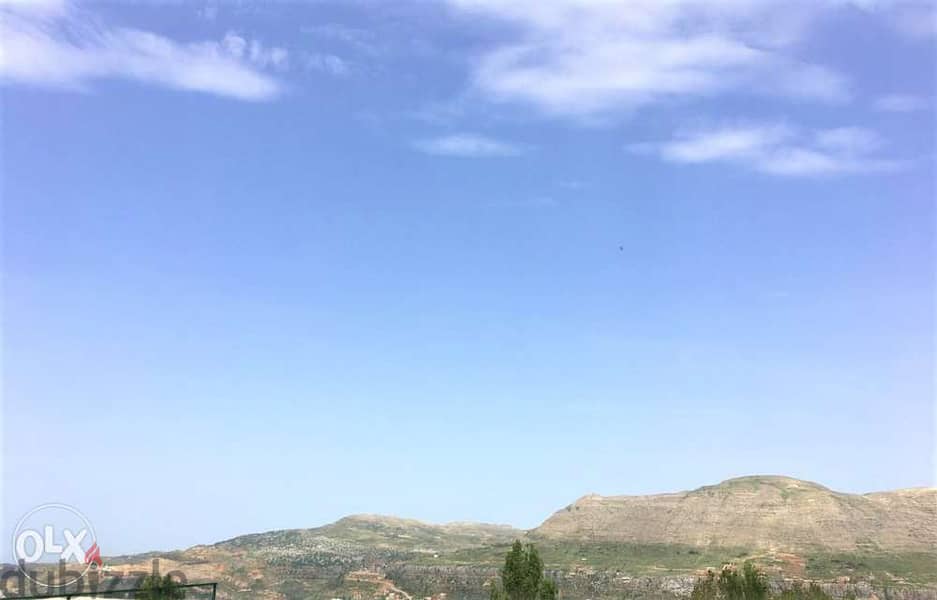 Prime Location LAND in Faqra with AMAZING Viewأرض في فقرا ٦١٠ م ٢ 2