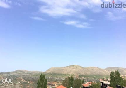 Prime Location LAND in Faqra with AMAZING Viewأرض في فقرا ٦١٠ م ٢