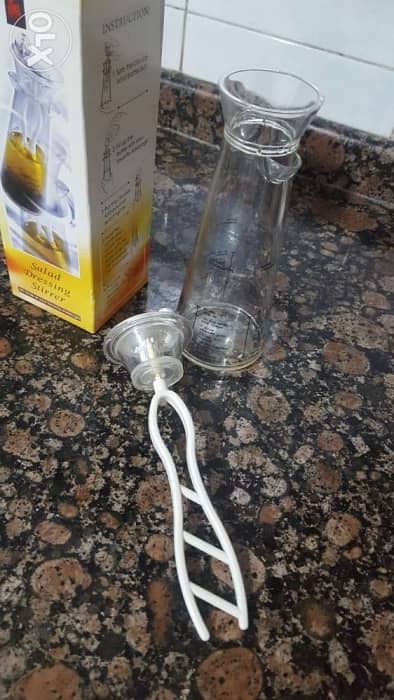 Rotaing handle lid Salad dressing stirrer 2