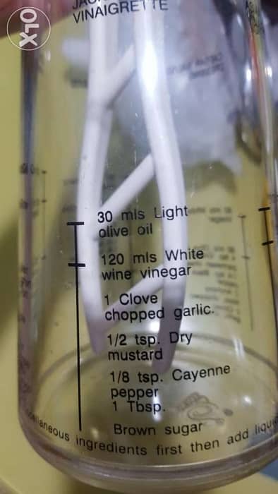 Rotaing handle lid Salad dressing stirrer 4