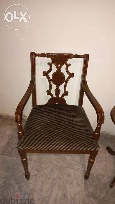 كرستين وطاولة للمدخل Entrance Chairs 1
