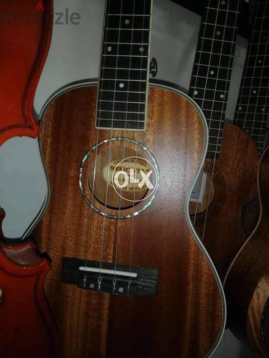 Ukulele 23" with bag free starting price 0
