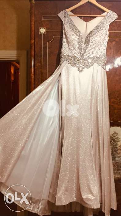 Dress with accesories 1