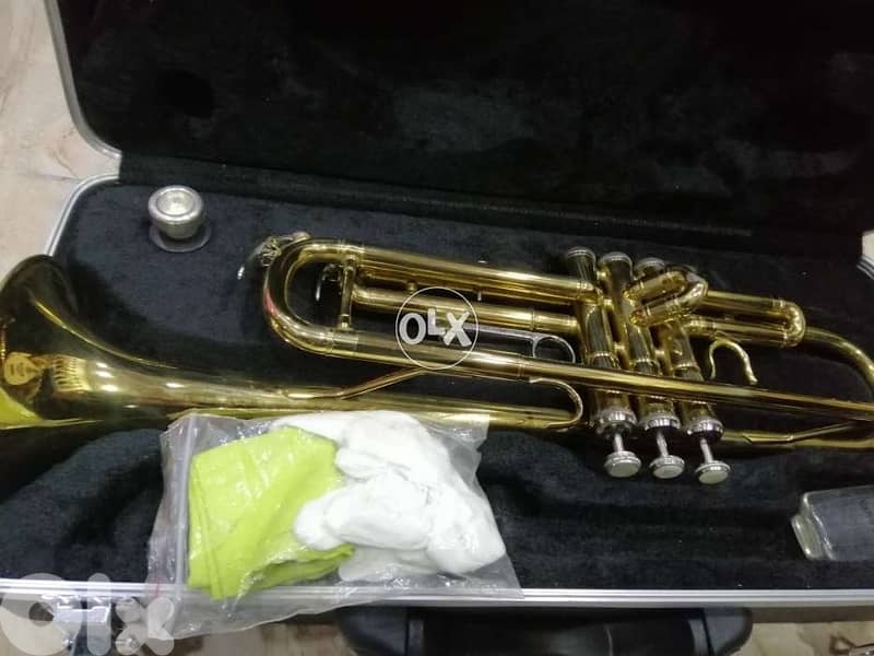 Trompet with bag oil and bag 4