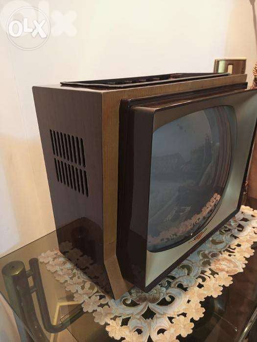 Vintage Antique and Rare TV 1957 Voxson 1