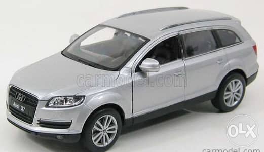 Audi Q7 diecast car model 1:24.