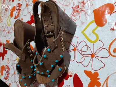 Shoes size 37 brown color