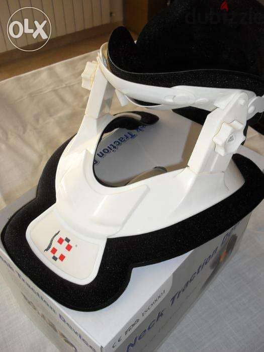 Neck traction device 1