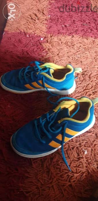 Authentic adidas boys size 35 1