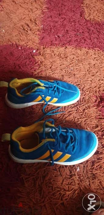 Authentic adidas boys size 35 3