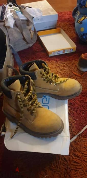 Blues timberland by Pablosky boys size 30 3