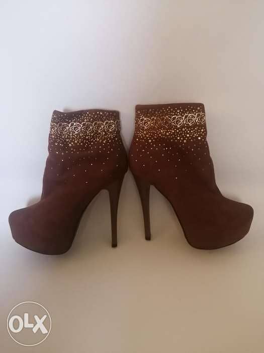 Brown boots 2