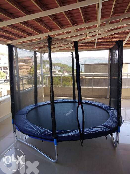 Trampoline  dimension 2.50cm 0