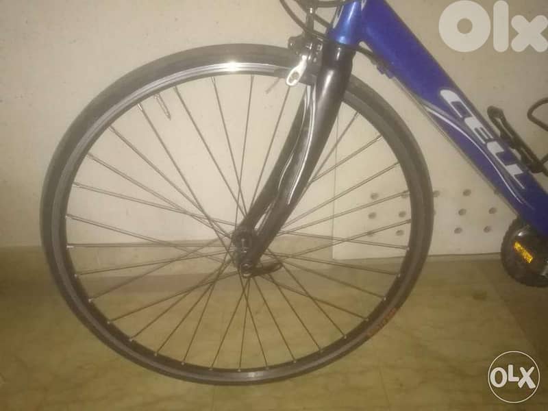 Under 10kg road bike 28" shimano 105 6