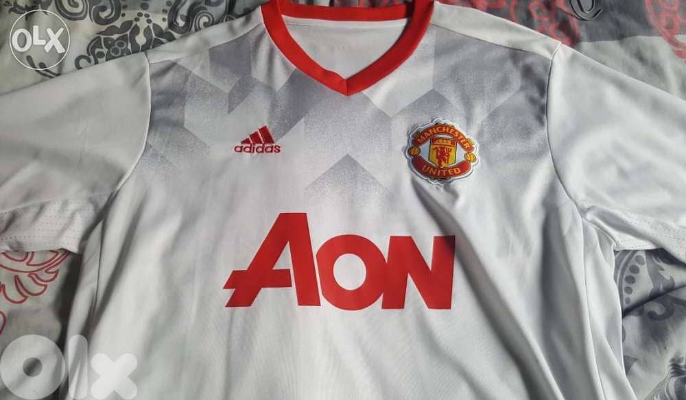 Manchester united 2018 Aon practice adidas kit 0