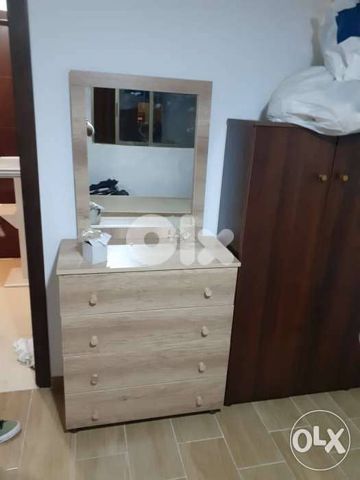 شفنيرة مع مرايا 0