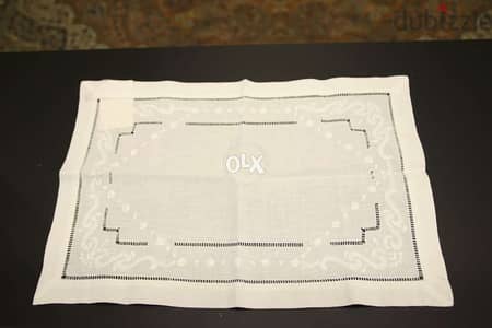 White Table Cover وجه طاولة لون أبيض