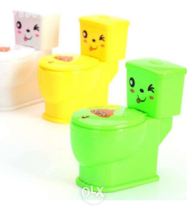 Hilarious toilet water splash prank  toy 4