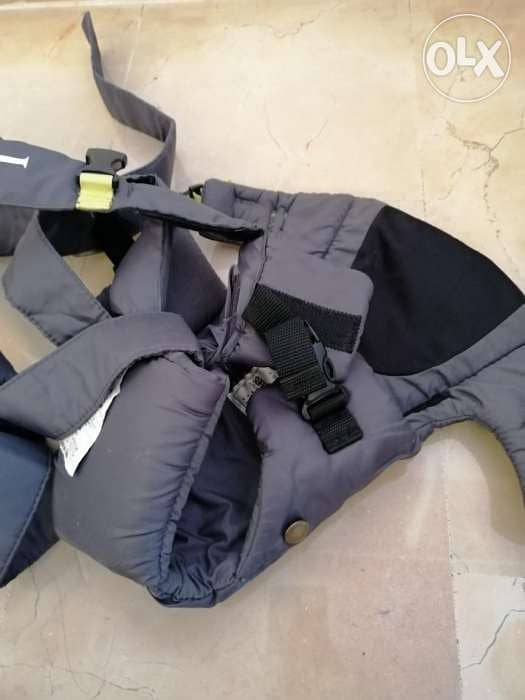 Infantino kangaroo baby holder 2