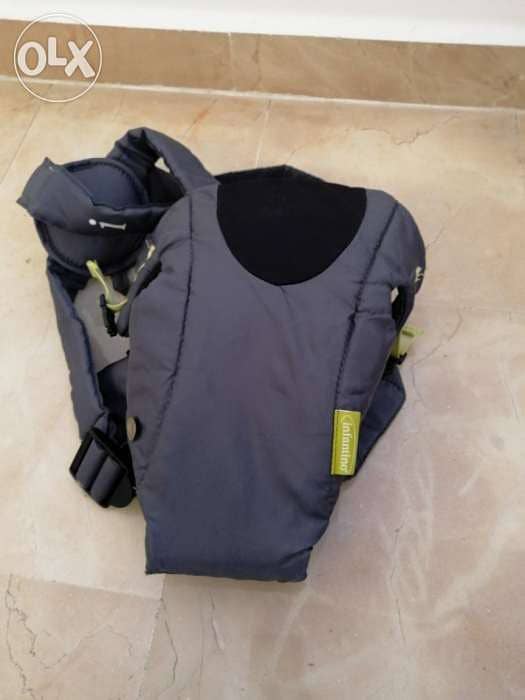 Infantino kangaroo baby holder 3