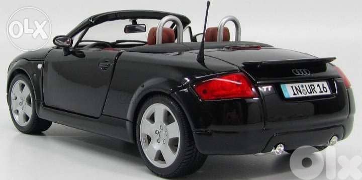 Audi tt Roadster diecast car model 1:18. 2