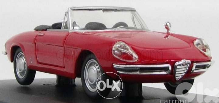 Alfa Romeo Duetto Spider diecast car model 1:32. 3