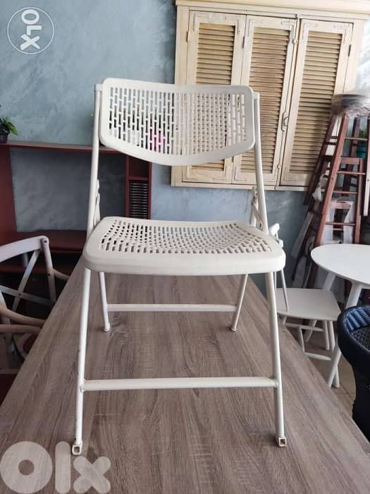 folod chair 0