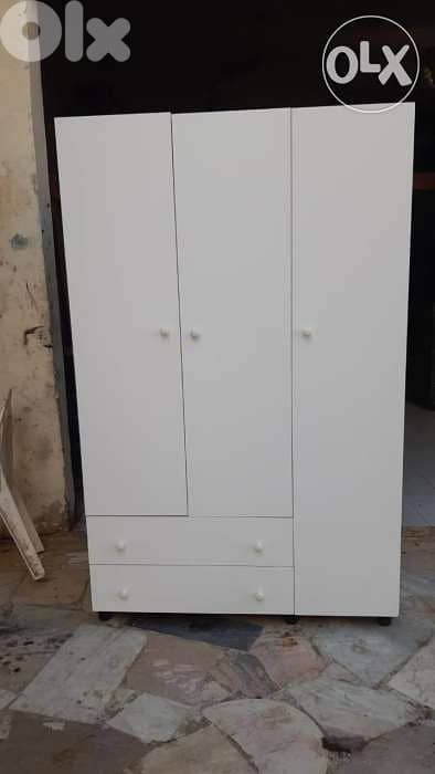 خزانة ثلاث درف 0