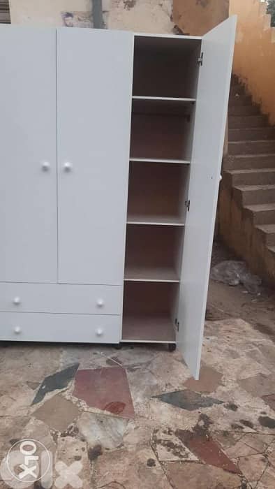 خزانة ثلاث درف 2