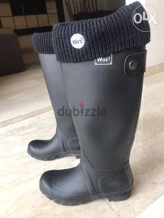 raining shoes Woz brand size 37 3