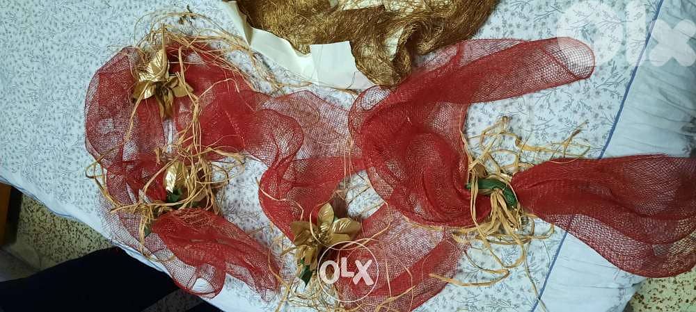 Ceremony or wedding decorations. 2