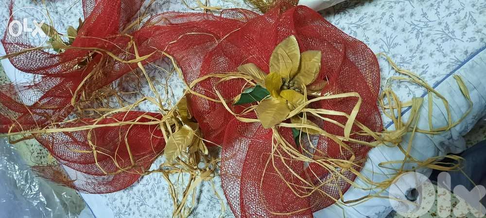 Ceremony or wedding decorations. 4