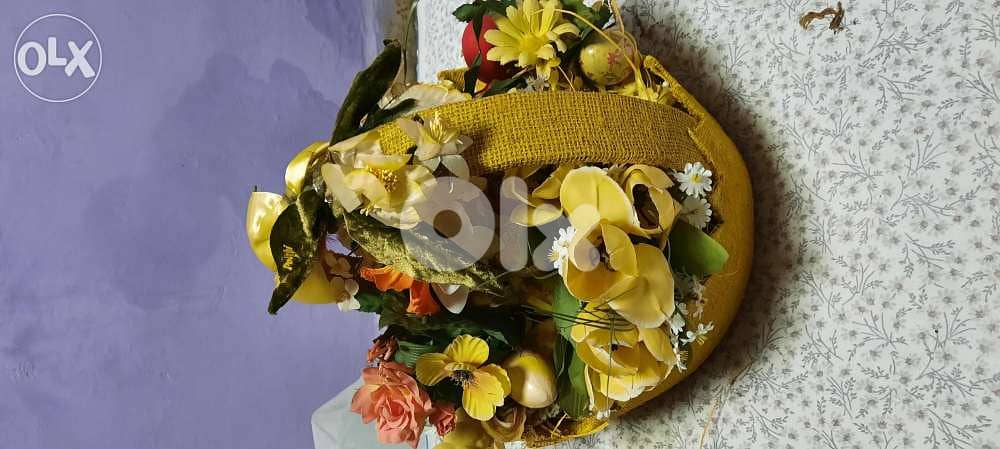 Beautiful decorated Easter basket 0