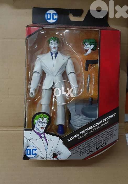 The Joker DC Comics plastic figure. 0