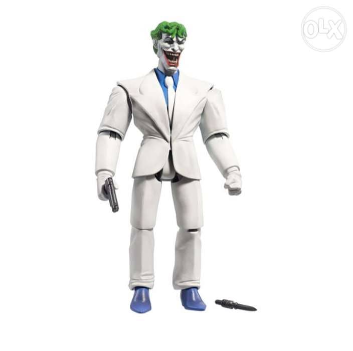 The Joker DC Comics plastic figure. 3