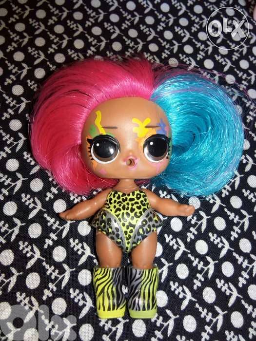 LOL MGA RARE DOLL SET has colored hair &face style+Sofa +Dvd +chips=15 1
