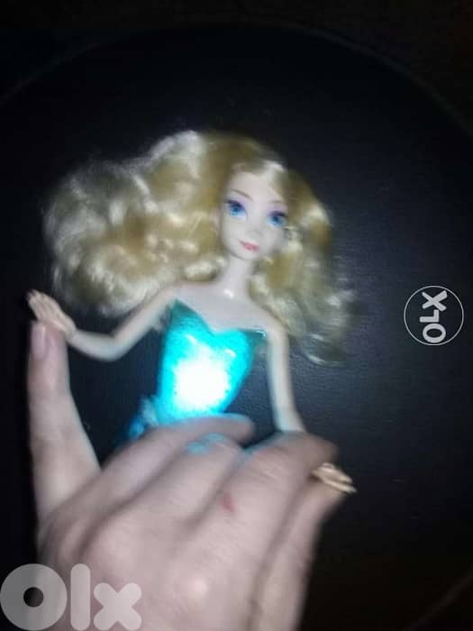 Queen ELSA MUSICAL LIGHT MAGIC Mechanism FROZEN melody Disney doll=18$ 1