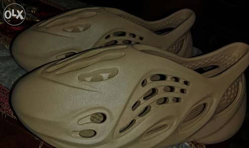 yeezy foam runner olx