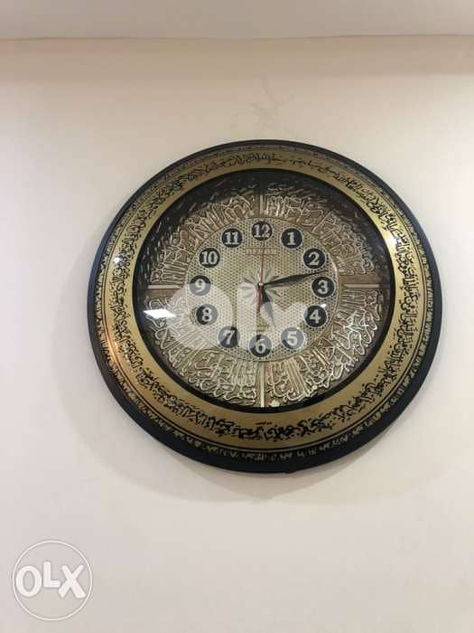 للبيع ساعات حائط 2