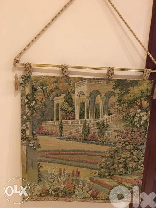 small tapestry 0