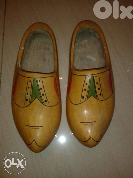 pair of wooden dutch shoes 30cm 0