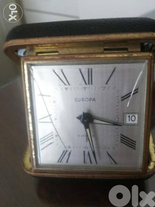 ساعة قديمة 0