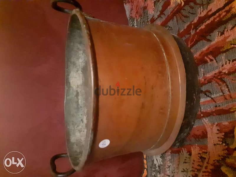 مصفاية قديمة جدا انتيك حجم كبير عرض ب ٤٠$ 0