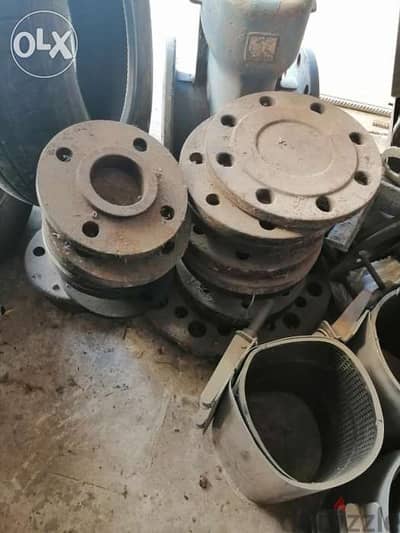 كل قطعة تباع مع الاكسسوار