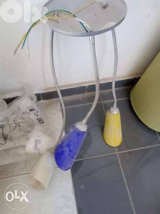 ثريا انتيك برونز. وغلوبات سقف، وثريات دائريه. 6