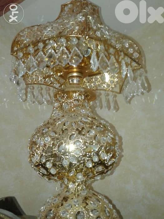 لمبادور مذهب وكريستال. 0