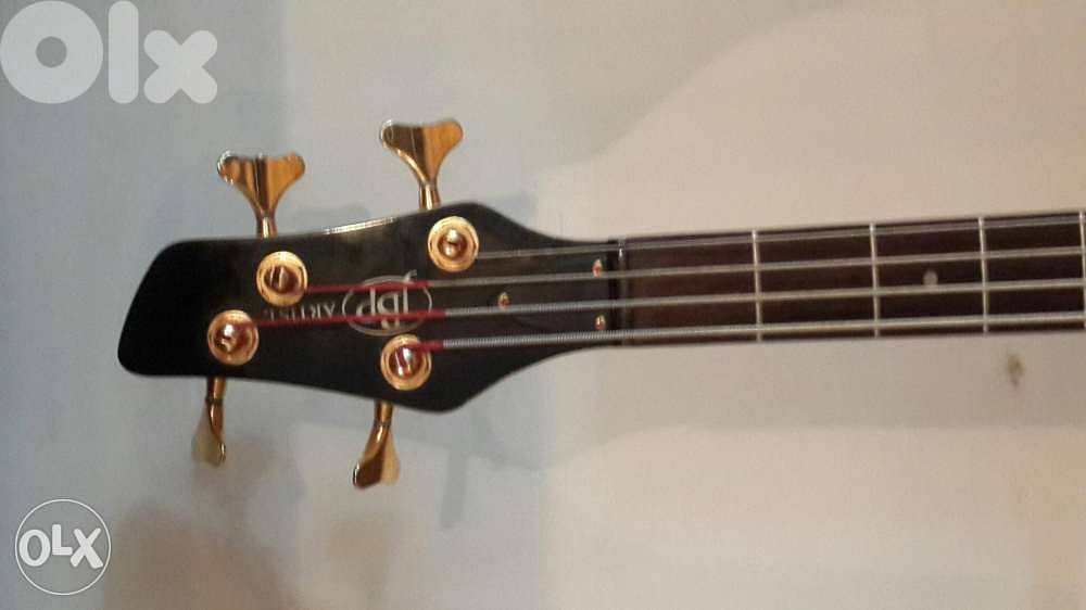 Bass Guitar USA 1