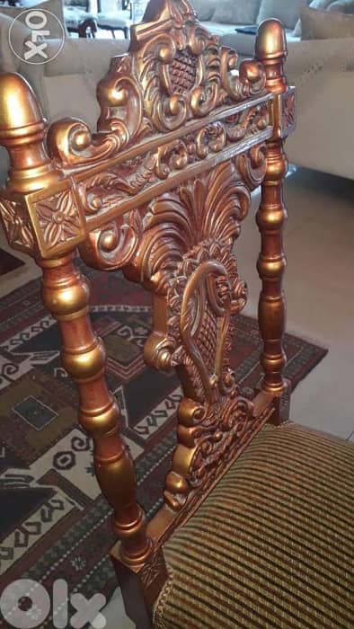 طاولة سفره 10 اشخاص حفر يد مع دورسوار. 4