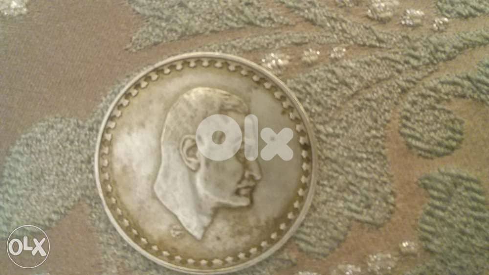 Jammal Abul Naser Silver Commemorative 1 pound around 40 mm Diam 25 gr 0